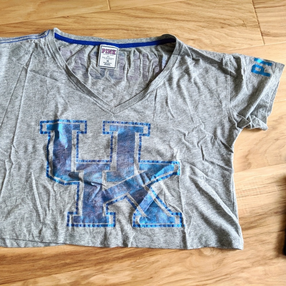 VS PINK University of Kentucky Crop Top